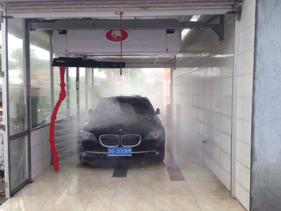 加油站上洗车机加油免费洗车服务可以图片_高清图_细节图
